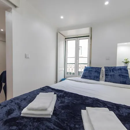 My Lovely In Alfama - With Ac * リスボン